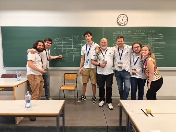 UJI Hand revalida el título en la II Competición Universitaria de Prótesis de Manos