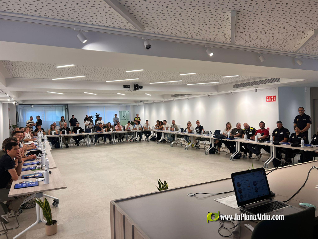 La Vall d'Uixó reúne a 40 agentes tutores en jornadas de intercambio de talleres preventivos