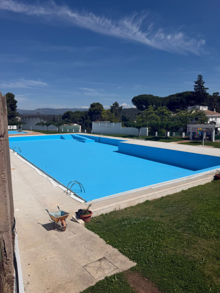 El PP de Navajas propone abrir la piscina el 15 de junio y habilitar una zona de sombra