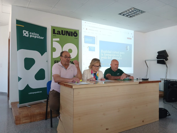 La Unió Llauradora celebra en Fuenterrobles una jornada sobre pistacho y almendro para impulsar la diversificación y la rentabilidad