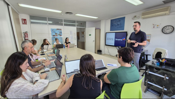 Simetría Grupo y Síndrome Down Castellón renuevan su convenio para impulsar la inclusión laboral