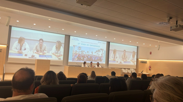 El COENV impulsa la innovación científica en el XVII Foro del Doctor Peset