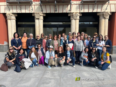 L'Associació de Dones de Montanejos viatja a Puy du Fou Espanya