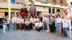 Vila-real reuneix a Pasquals i Pasquales amb Villarreal i celebra un dinar de pensionistes i una visita a una exposici�
