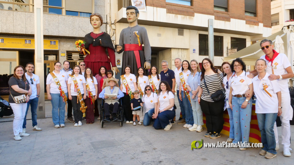 Vila-real reuneix a Pasquals i Pasquales amb Villarreal i celebra un dinar de pensionistes i una visita a una exposici�