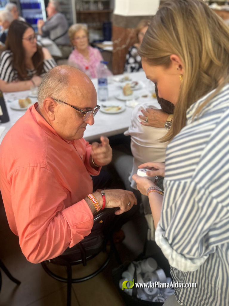 Vila-real reuneix a Pasquals i Pasquales amb Villarreal i celebra un dinar de pensionistes i una visita a una exposici�