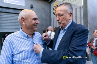 El Vila-real premia 25 anys de fidelitat grogueta