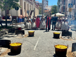Almassora celebra Santa Quiteria con Les Calderes y entrega la Caldera de Honor a Two7Tiles