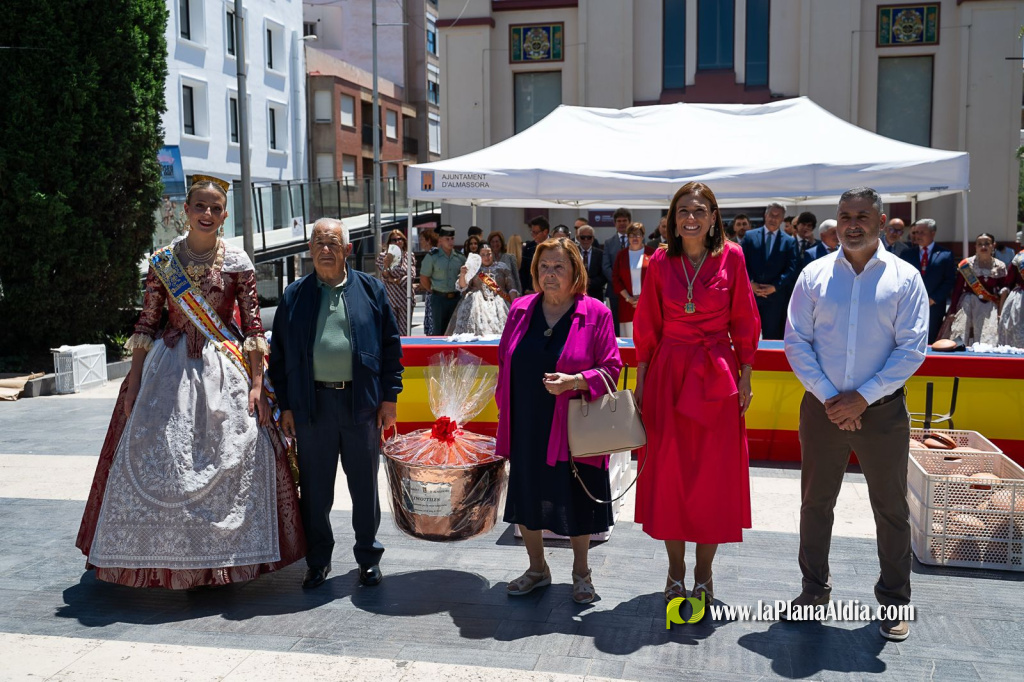 Almassora celebra Santa Quiteria con Les Calderes y entrega la Caldera de Honor a Two7Tiles