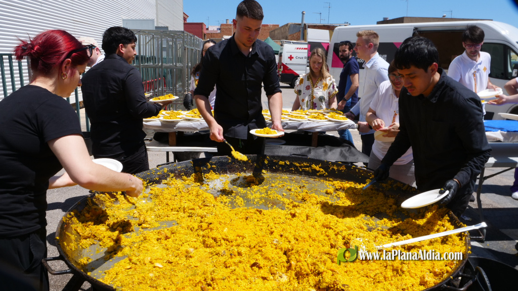 La tradicional fiesta de la tercera edad en el Centre de Congressos, Fires i Trobades re�ne a unas 1.200 personas