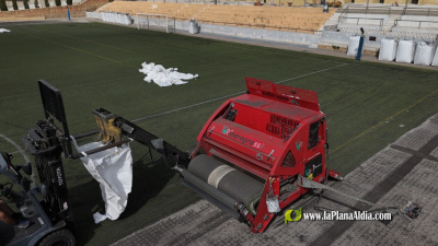 Ivace+i Innovación impulsa el reciclaje integral de césped artificial para crear mobiliario deportivo y nueva hierba sintética