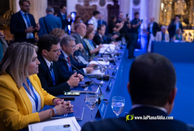 Marta Barrachina lleva a la FEMP su exigencia al Gobierno de España para que actualice las entregas a cuenta y garantizar la capacidad financiera de ayuntamientos y diputaciones