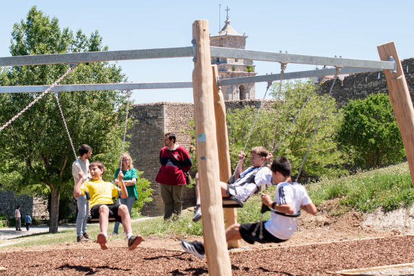 Morella estrena el nuevo parque infantil de la Albereda tras una remodelación financiada con fondos europeos