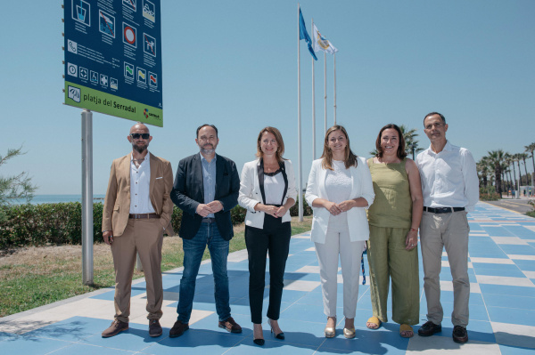 castellon-presume-de-litoral-y-recupera-el-pleno-de-banderas-azules-para-sus-tres-playas