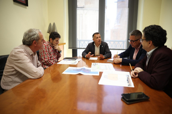 Burriana acelera la construcción del Centro de Salud del Puerto tras reunión entre Gobierno y redactores