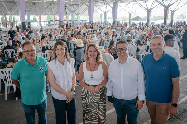 Begoña Carrasco ensalza la labor del movimiento vecinal en el Encuentro que reunió a más de 600 personas