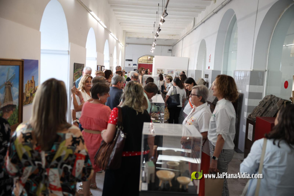 M�s de 100 alumnes exposen gaireb� 200 obres a la mostra annual del Centre Municipal de les Arts de Burriana