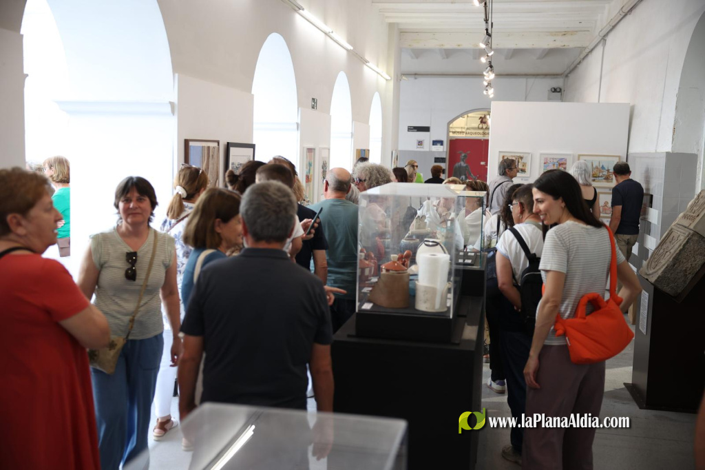 M�s de 100 alumnes exposen gaireb� 200 obres a la mostra annual del Centre Municipal de les Arts de Burriana