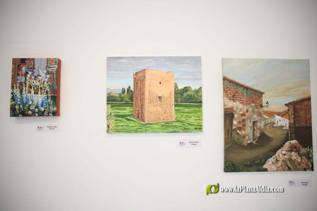 M�s de 100 alumnes exposen gaireb� 200 obres a la mostra annual del Centre Municipal de les Arts de Burriana