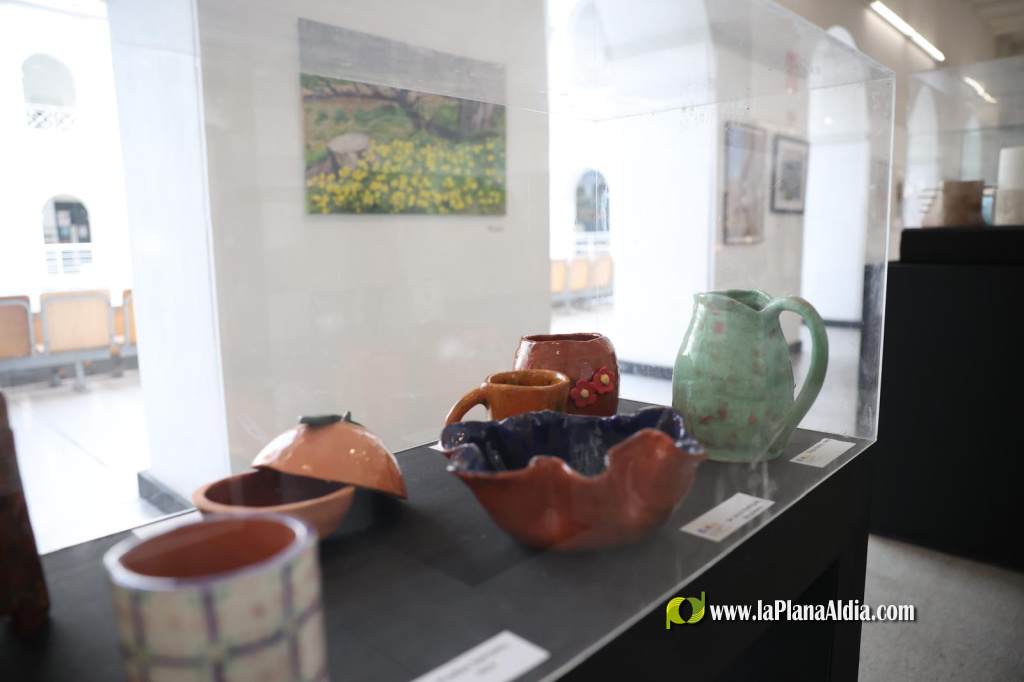 M�s de 100 alumnes exposen gaireb� 200 obres a la mostra annual del Centre Municipal de les Arts de Burriana