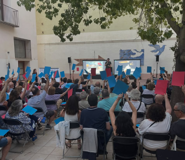 Imaginària celebra Pollastre Night a Castelló amb la quarta edició d´una trobada d´agrupacions fotogràfiques