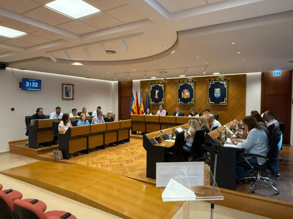 Burriana aprueba la reparación de parques infantiles y la construcción de viviendas de protección pública
