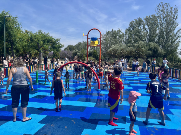 Almassora estrena el parque de los juegos del agua para el verano