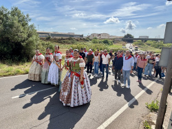 Centenars d'almassorins acompanyen a Santa Quit�ria en el seu retorn a l'ermita en una Torna marcada per la participaci�