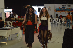 El regidor de Joventut de Vila-real, Javier L�pez, va visitar aquest cap de setmana la 12a edici� de les Jornades de l'Orgull Friki, organitzades per l'Associaci� Otakuonda al Centre de Congressos, Fires i Reunions de Vila-real, amb la col�laboraci� de l'