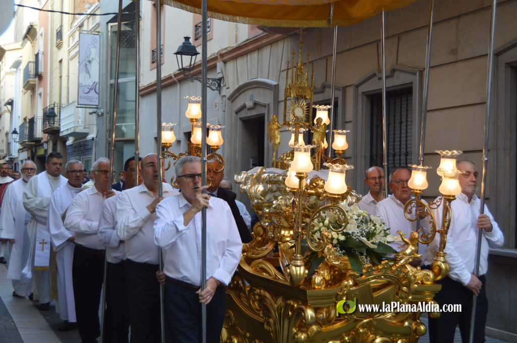 Vila-real celebra el Corpus Christi amb missa arxiprestal i process�