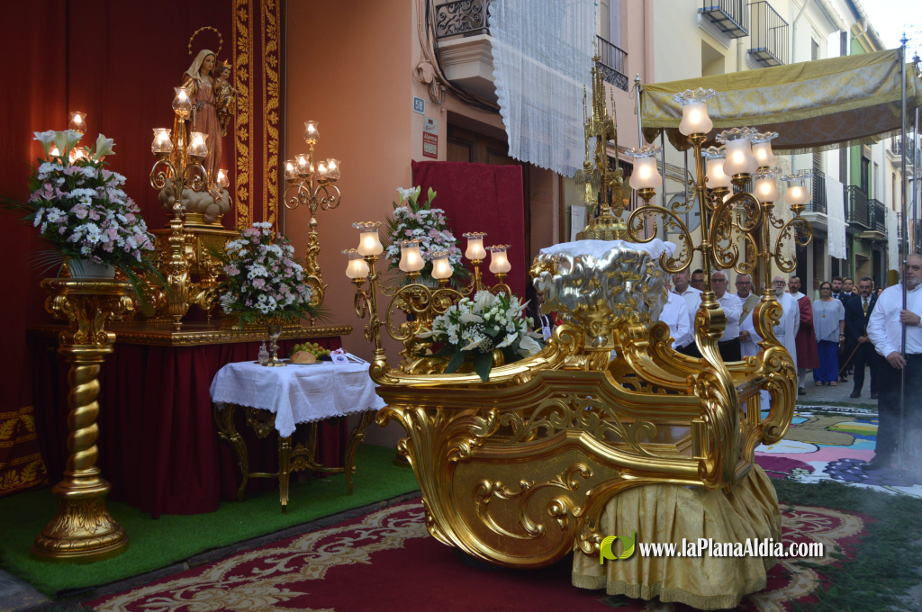 Vila-real celebra el Corpus Christi amb missa arxiprestal i process�