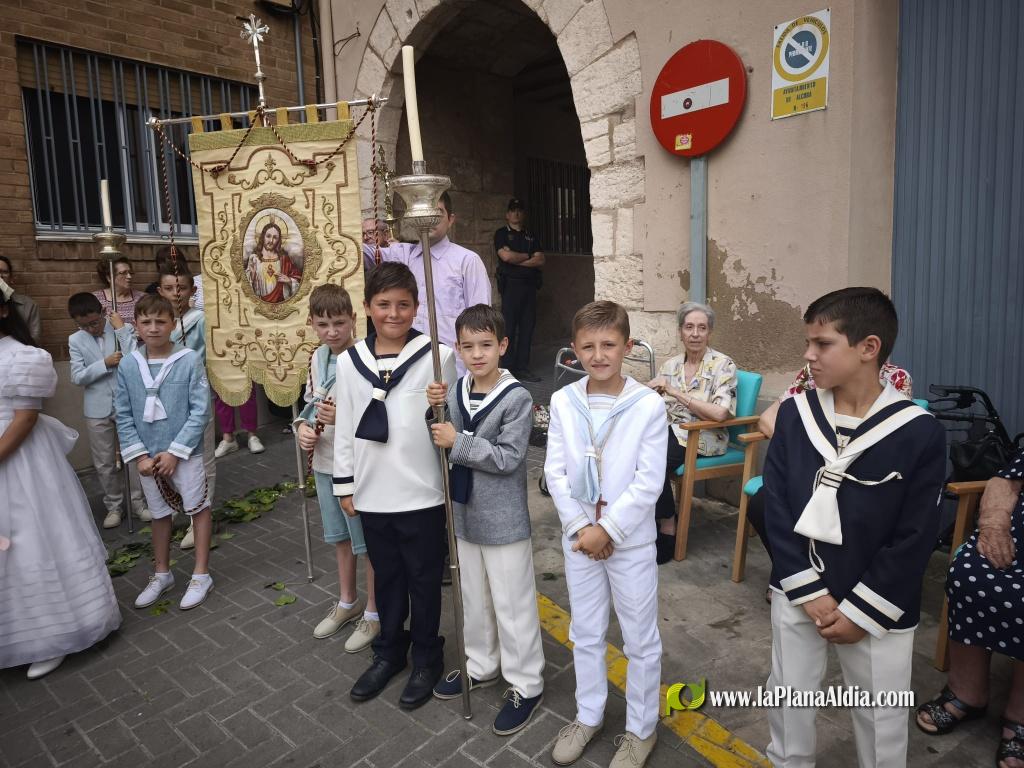 Concurrida Procesi�n del Corpus en Alcora