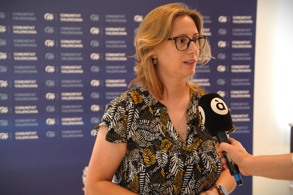 Chulià señala dos maneras de gobernar Educación: anuncios del Gobierno frente a la gestión real de la Generalitat