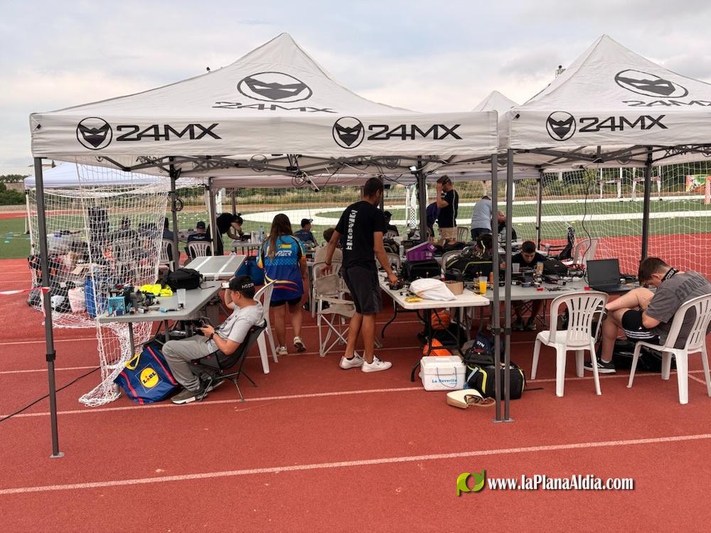 El V Open Nocturno DRL?A re�ne a pilotos nacionales e internacionales en una espectacular noche de competici�n FPV