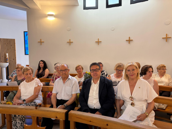 Castellón acompaña a los vecinos del Grupo Perpetuo Socorro en la celebración de su Patrona, la Virgen del Perpetuo Socorro