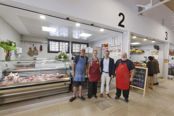 El Mercat de Sant Antoni de Castelló conclou la reobertura amb l'obertura de la carnisseria Rosa