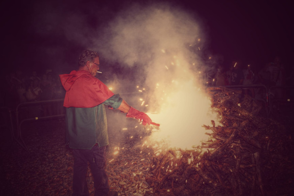 moncofa-se-prepara-para-la-nit-de-sant-joan-con-musica-tradicion-y-fuego