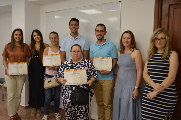 Cloenda y entrega de diplomas del curso de valenciano para madres y padres en Vila-real