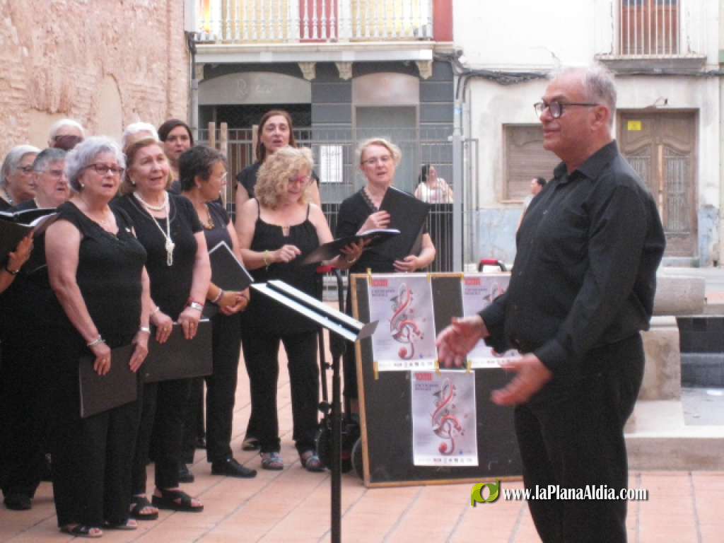 Intercanvi coral entre Castell� i Borriana al Jard� Arqueol�gic del Centre Municipal de Cultura La Merc� de Burriana