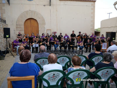 encuentro-de-rondallas-en-la-foya-de-l-alcalaten
