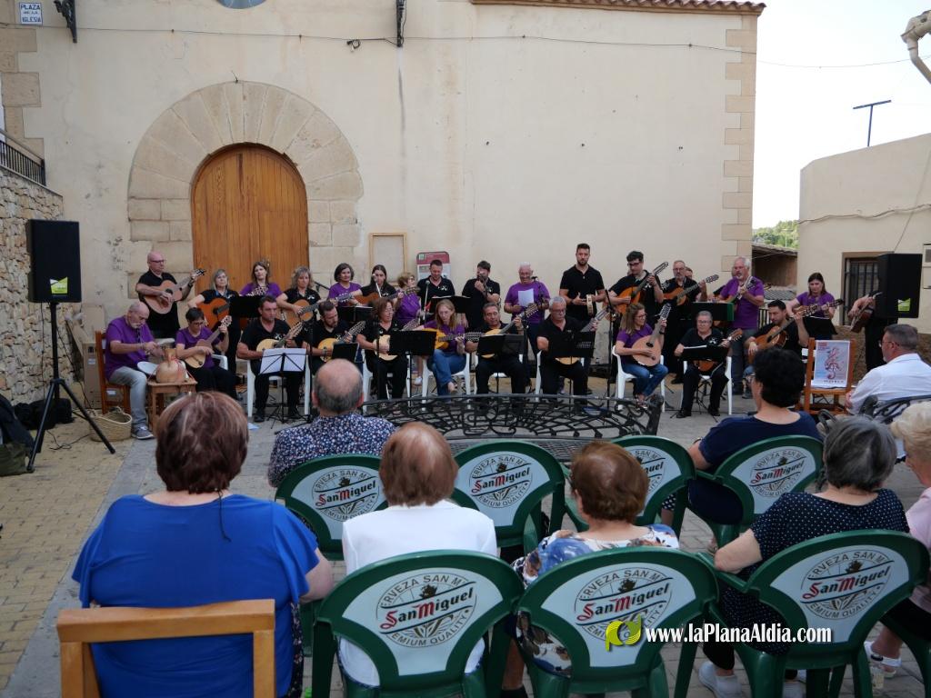 Encuentro de Rondallas en la Foya de l'Alcalat�n