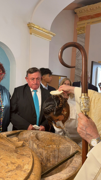 El bautismo de adultos se dispara en la Diócesis de Segorbe-Castellón en 2026