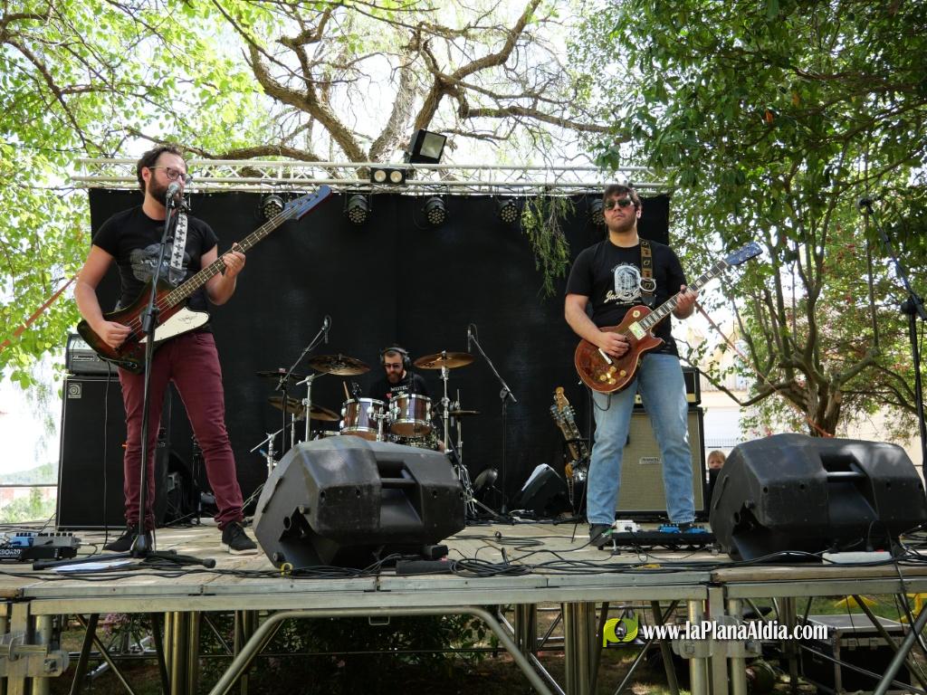 Miles de personas en las 14 horas del Bestialc de Alcora