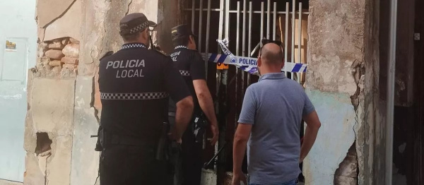 La Policía Local de Burriana frustra la ocupación de un inmueble gracias a la colaboración vecinal