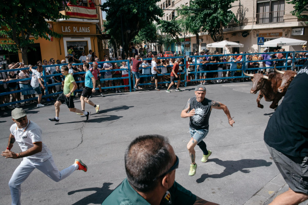 Emoción y gran éxito de participación en el VI Encierro de Sant Pere 2026