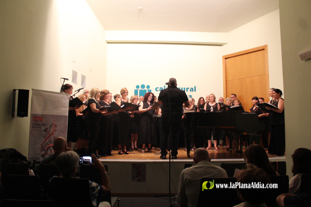 La Caixa Rural de Borriana acull el Concert d'Estiu de la Coral Borrianenca i la Societat Musical de Massalfassar