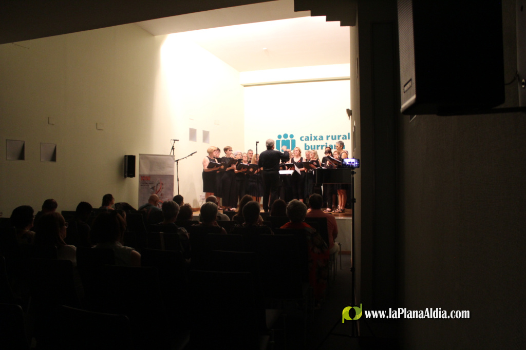 La Caixa Rural de Borriana acull el Concert d'Estiu de la Coral Borrianenca i la Societat Musical de Massalfassar