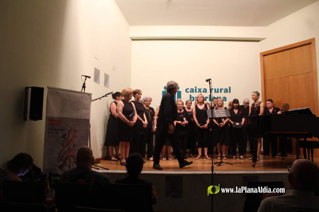 La Caixa Rural de Borriana acull el Concert d'Estiu de la Coral Borrianenca i la Societat Musical de Massalfassar