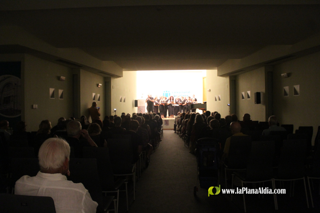 La Caixa Rural de Borriana acull el Concert d'Estiu de la Coral Borrianenca i la Societat Musical de Massalfassar