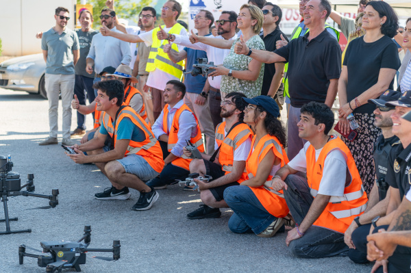 València: jornada de demostración de drones industriales en Riba-roja del Túria para impulsar aplicaciones logísticas y de seguridad